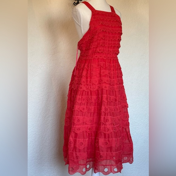 NWT Anthropologie Maeve Eyelet Halter Midi Dress Sz 6P
reddish-orange (coral) - Picture 11 of 15